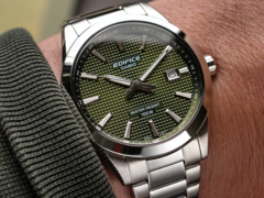 卡西欧 Edifice EFV-160D 系列（图为 EFV-160D-3AV）已登陆欧洲。(图片来源：卡西欧）