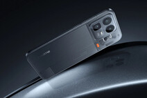 机甲灰配色的 Realme Neo8(图片来源:Realme)