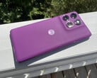 摩托罗拉 Edge 60 Pro 的官方售价为 600 欧元，但现在的售价要低得多。(图片来源：Notebookcheck）