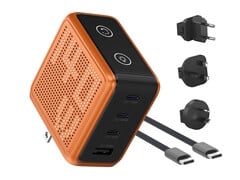 BMX GaNsta Pixel 140W 充电器可同时为多达四台 USB 设备充电,并配备全球通用交流电源适配器。