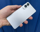 三星Galaxy S25 Edge 有钛银色（如图）、钛冰蓝色和钛漆黑三种颜色可供选择。(图片来源：Notebookcheck）