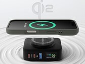Infinacore P3 Pro 10,000 mAh 移动电源还可用作 65 W 墙式充电器（图片来源：Infinacore）