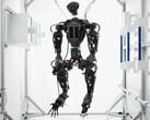 Orbit Robotics 公司的人形机器人 Helios 有四只手臂,但没有腿,因为它在太空中不需要。
