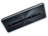 努比亚RedMagic 6S Pro评测--具有集成风扇和165赫兹的游戏智能手机