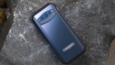 搭载 Dimensity 1080 的智能手机。(图片来源：Doogee）