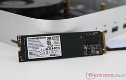 配备 1 TB 存储空间的 YMTC PC411