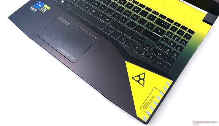 微星Crosshair 15彩虹六号。萃取版 微星Crosshair 15彩虹六号。萃取版