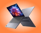 采用 Luna Grey 配色的 IdeaPad Slim 3x。