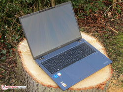 Acer TravelMate P4 TMP416-51-55KN。审查单位由德国宏基公司提供。