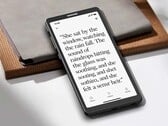Dasung Link 2 将智能手机的屏幕内容投射到一块 6.7 英寸的 E-Ink 面板上。