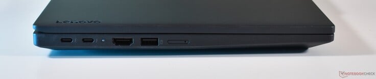 左侧：2 个 Thunderbolt 4、HDMI、USB-A 3.2 Gen 1、nanoSIM