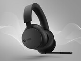 Xbox 无线耳机重新上市，电池续航时间更长，麦克风效果更好。(图片来源：微软）