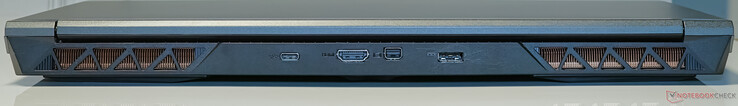 后部USB 3.2 Gen2 Type-C（电源输出）、HDMI 输出、迷你显示端口输出、DC-输入