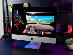 在搭载 SteamOS 的 2019Apple iMac 上运行的《极限竞速：地平线 5》游戏画面，屏幕上可见 FPS 叠加。(图片来源：YouTube 上的 ETA PRIME）
