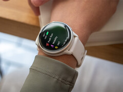 Vivoactive 6 是全球两款有资格接收 Beta 15.31 版本的 Garmin 智能手表之一。(图片来源：Garmin）