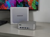 配备 AMD Ryzen AI 9 HX 470 的 Geekom A9 Max