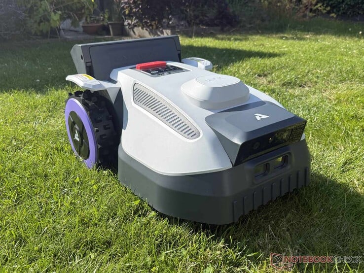 这里的 Anthbot N8 仍然没有篮子。
