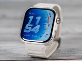 Watch Fit 5 Pro 在欧盟的售价为 299 欧元。图:智能手表正面。