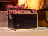 JBL Authentics 扬声器造型复古，却隐藏着业界首创的功能（图片来源：JBL）