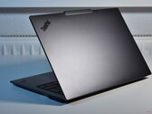 Yoga 的外观，ThinkPad 的品质，ThinkBook 的功能：联想的 ThinkPad X9-14 模糊了两者之间的界限（如图：联想 ThinkPad X9-14 G1 灵光版，图片来源：Benjamin Herzig：Benjamin Herzig)