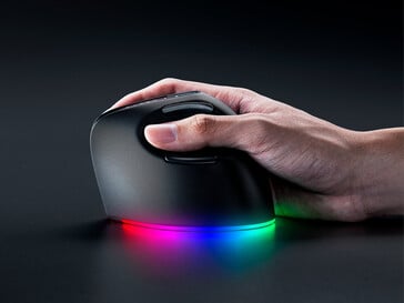 Razer Pro Click V2 垂直侧面角度（图片来源：Razer PR）