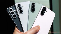 三星Galaxy A56 的继任者现在可以在真实世界的图片中首次看到，它有一种新的颜色可供选择。(图片来源：Notebookcheck）