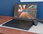 在交流电源下启用 HDR 模式时,2026 Blade 16 现在比以前更亮了
