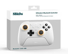 8BitDo Ultimate 2 Bluetooth 的价格比 8BitDo Ultimate 2 Wireless 稍高。(图片来源：8BitDo）
