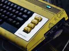 Commodore 77（与《赛博朋克2077》合作推出的机型）现已开放预购