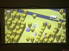 即使是像 Crossy Road 这样的简单游戏也几乎无法玩。