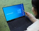 三星显示器的笔记本电脑概念很可能采用了与Galaxy Book3 Pro和Galaxy Book3 Ultra相同的16英寸AMOLED显示屏。(图片来源：三星显示器) 