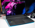 搭载4K Mini-LED、RTX 5090和128 GB内存的游戏怪兽——华硕ROG Strix SCAR 18 G835LXG评测