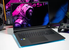 华硕 ROG Strix SCAR 18 G835LXG 笔记本电脑,搭载英特尔酷睿 Ultra 9 290HX 处理器和英伟达 GeForce RTX 5090 显卡