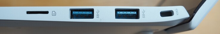 右边：microSD，2x USB-A 3.2 gen 2x1，Kensington锁