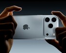下一代 iPhone 渲染图。(图片来源：@AppleTrack）