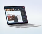 微软独家销售的新款 Surface 13 英寸笔记本电脑采用铂金外观。