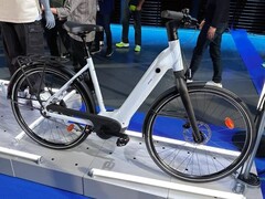 迪卡侬 BTWIN LD 940 电动自行车配有智能系统，可以连接手机。(图片来源：Transition Velo）