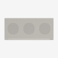 宁静的白色桌垫。(图片来源：NuPhy）