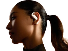 Shokz 推出带有双驱动器和双 MEMS 麦克风的 OpenFit 2 开放式耳机。(图片来源:Shokz)