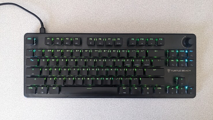 配备 AIMO RGB 灯光的 Turtle Beach Vulcan II TKL 键盘俯视图