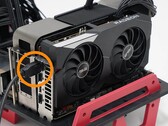 AMD 和 Nvidia GPU 并排工作(图片来源:Quasar Zone)