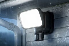 Govee 推出了一款新型户外泛光灯