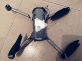 据称是 2025 年初大疆 Air 4 原型机的照片。