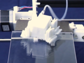 新型行走机器人。(图片来源：Device）