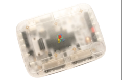 SuperStation One Transparent Collection FPGA 游戏主机,配备半透明 Frost 外壳。
