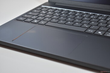 联想 IdeaPad Slim 3 15：触摸板