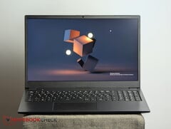 Schenker Connect 15，置于中性背景前