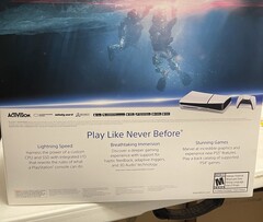PlayStation 5 Slim 据称包装（图片来源：CharlieIntel on X）
