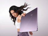 Wildcat Lake Go Air 的重量约为 2.62 磅。图为一张突出其轻薄设计的宣传图片。