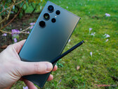 三星Galaxy S23 Ultra评论。  拥有银河系力量和200MP摄像头的智能手机